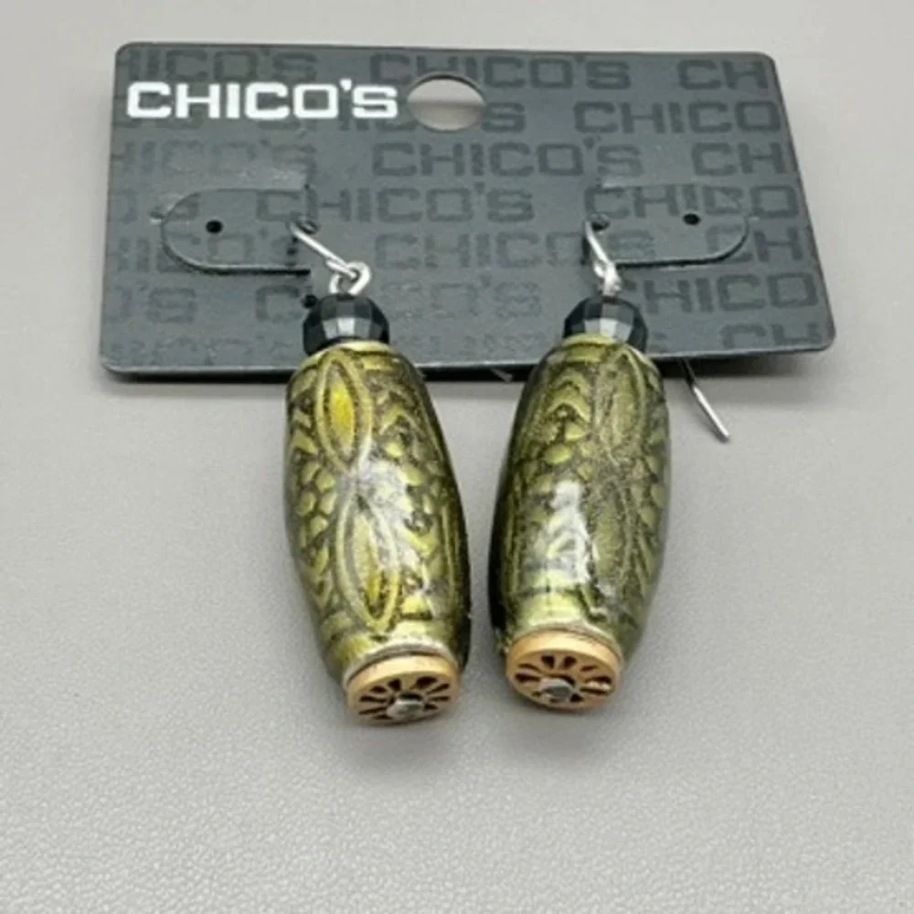 Chico's Earrings Women Green Gold‎ Tone Etched Barrel Bead Dangle 1.5 Inch